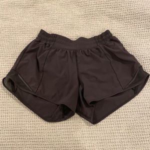 Lululemon hotty hot shorts 4”